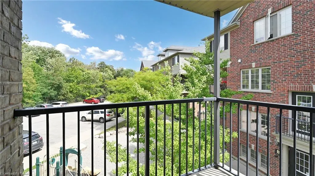 950 Highland Road W, #6