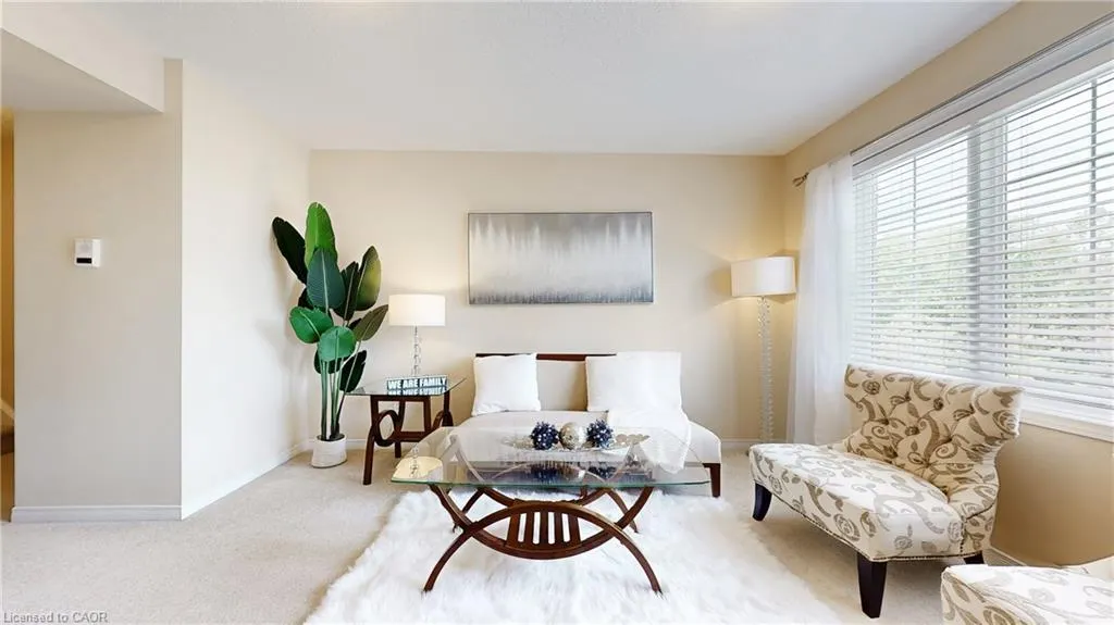 950 Highland Road W, #6
