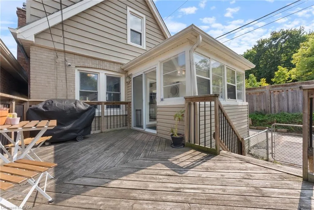 312 Wexford Avenue S