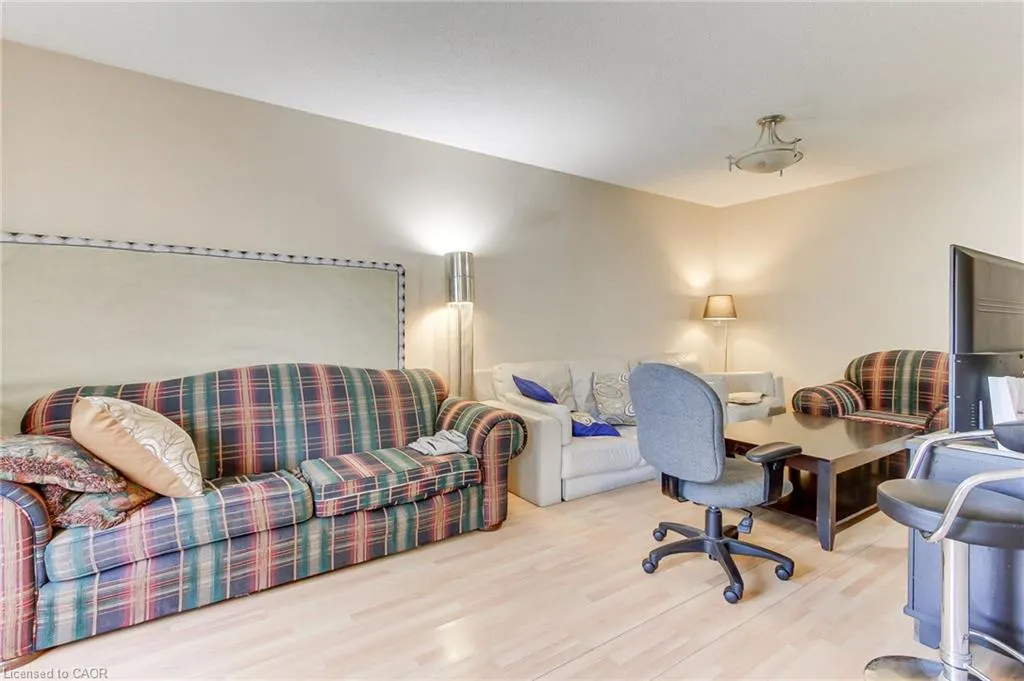 302 College Avenue, #188