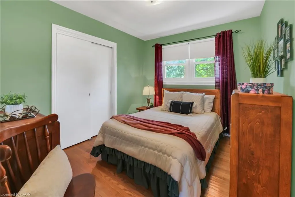 11 Riverview Drive