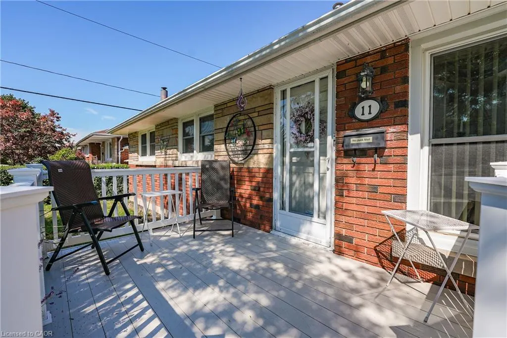 11 Riverview Drive