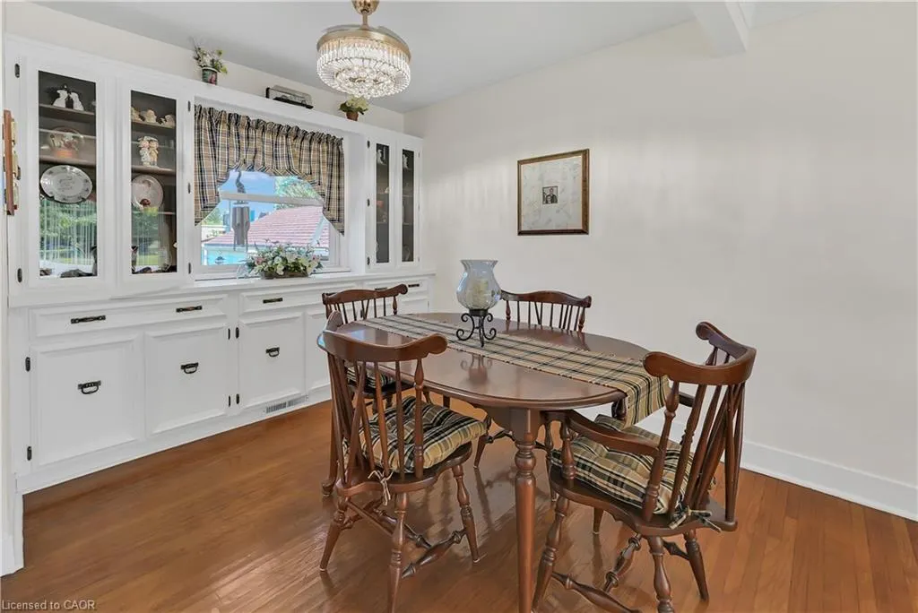 11 Riverview Drive