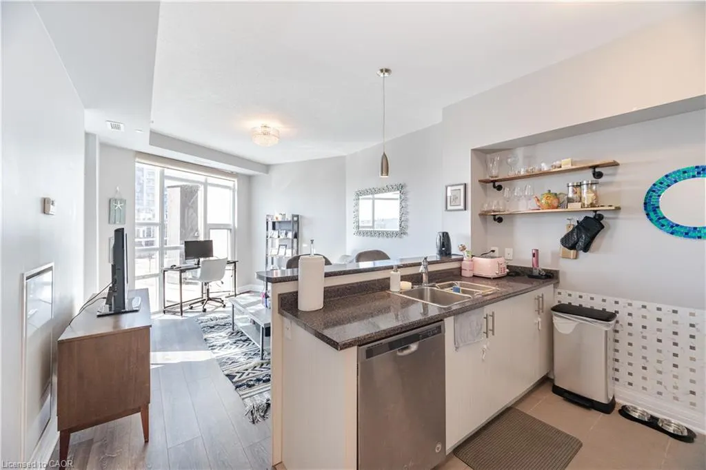 10 Concord Place, #308