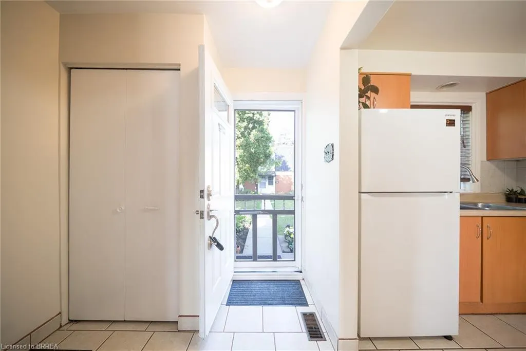 273 Elgin Street, #38