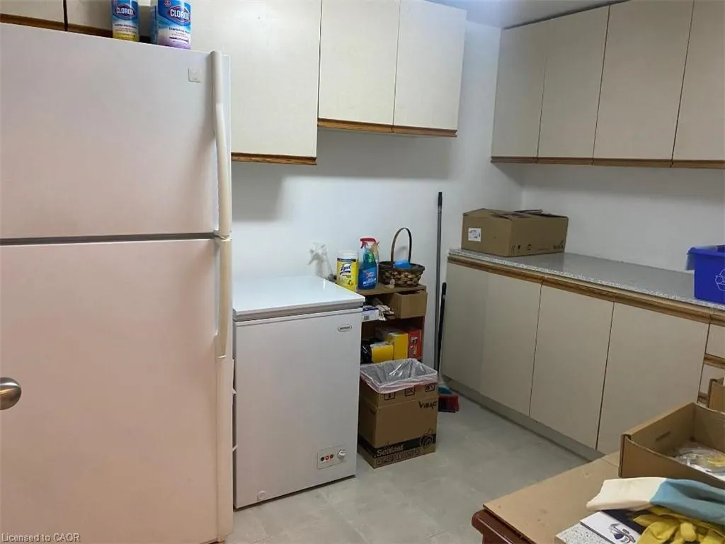 20 Ellen Street E, #611