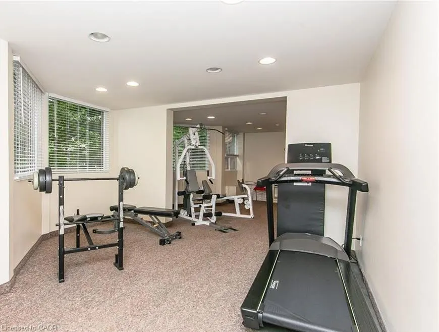 20 Ellen Street E, #611