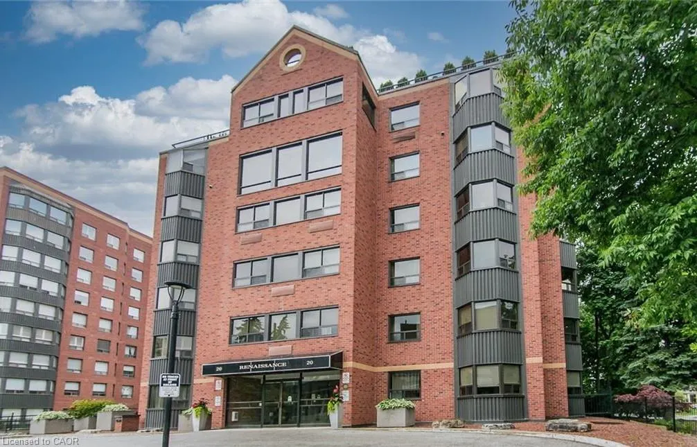 20 Ellen Street E, #611