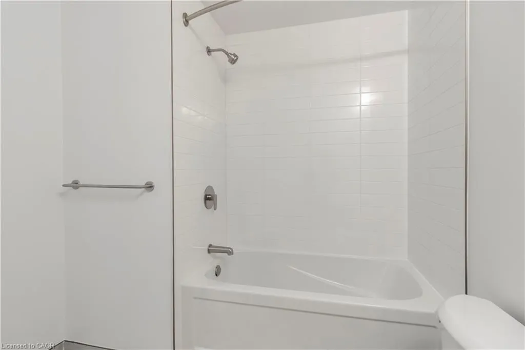 25 Wellington Street S, #1111
