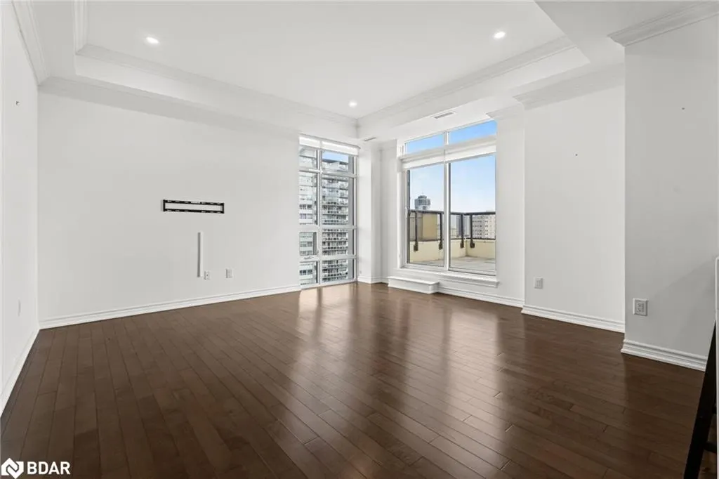 81 Robinson Street Street, #1106