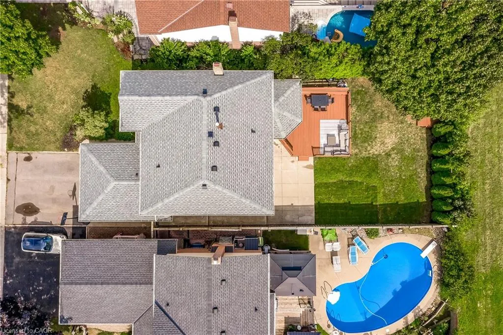 2212 Melissa Crescent