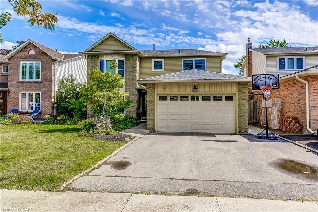 2212 Melissa Crescent