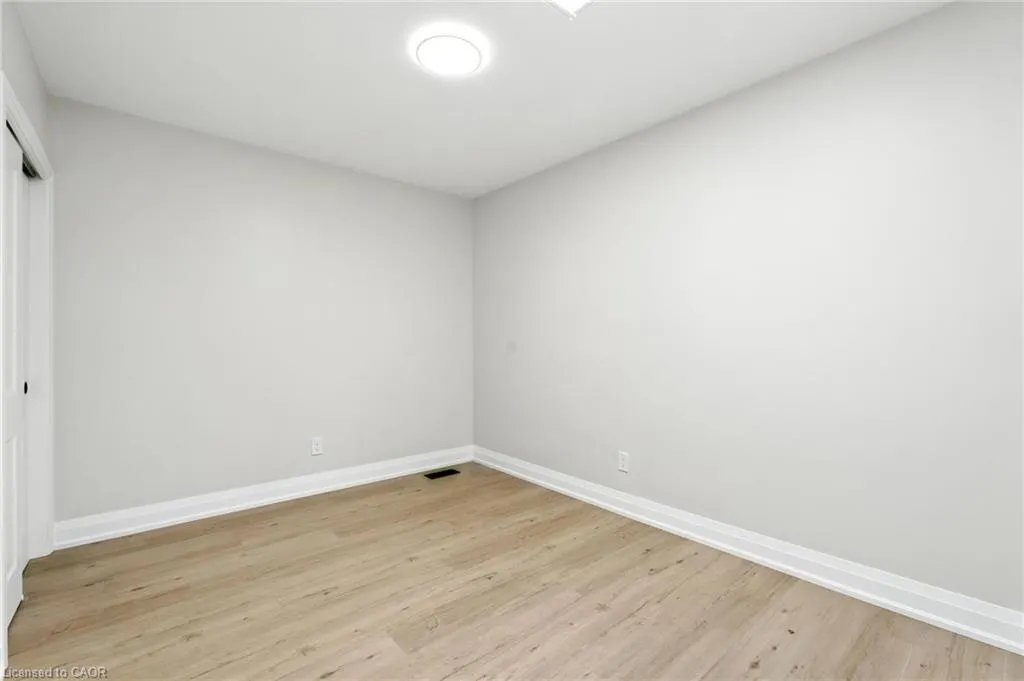 929 Upper Ottawa Street