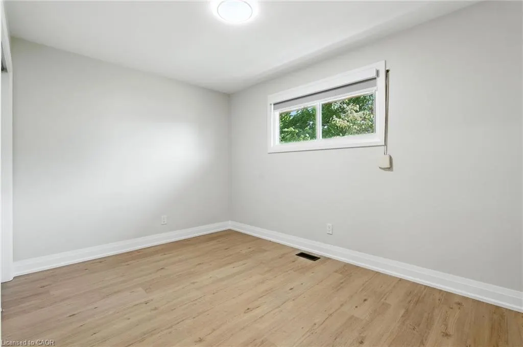 929 Upper Ottawa Street