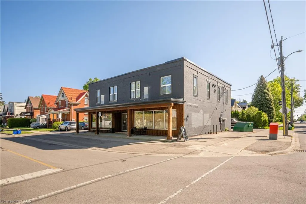 132 Ahrens Street W, #4