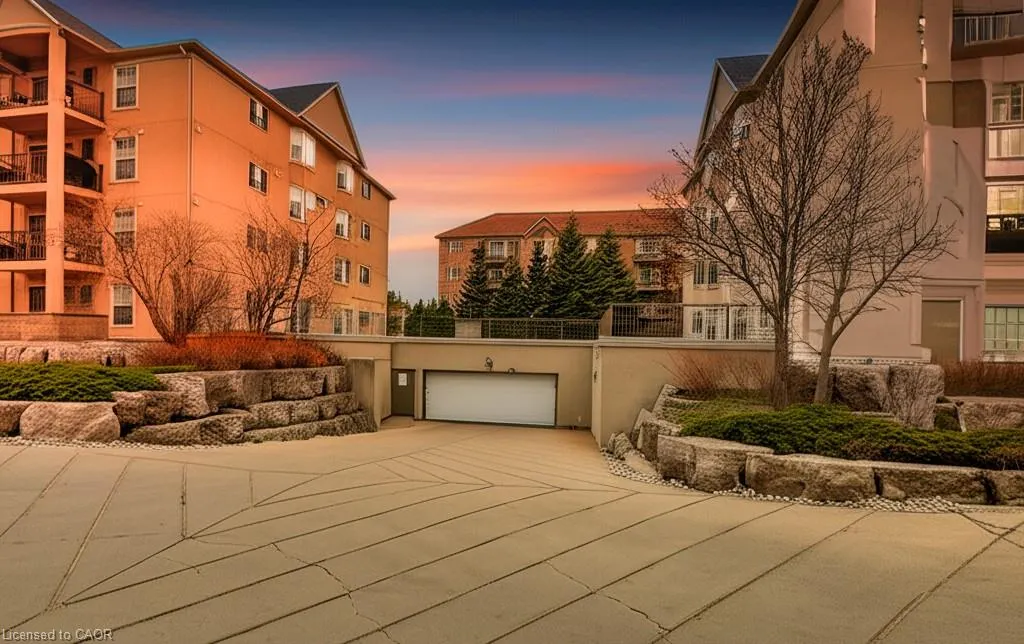 1421 Walkers Line, #102