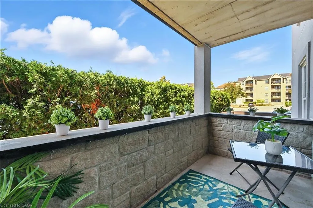 1421 Walkers Line, #102