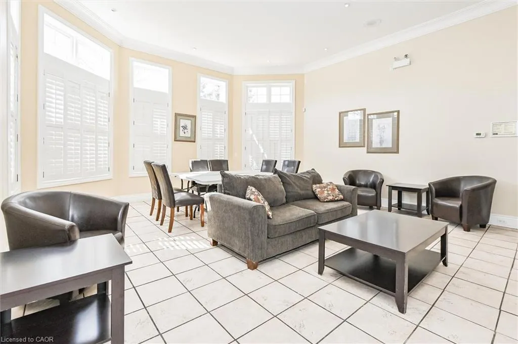 1421 Walkers Line, #102