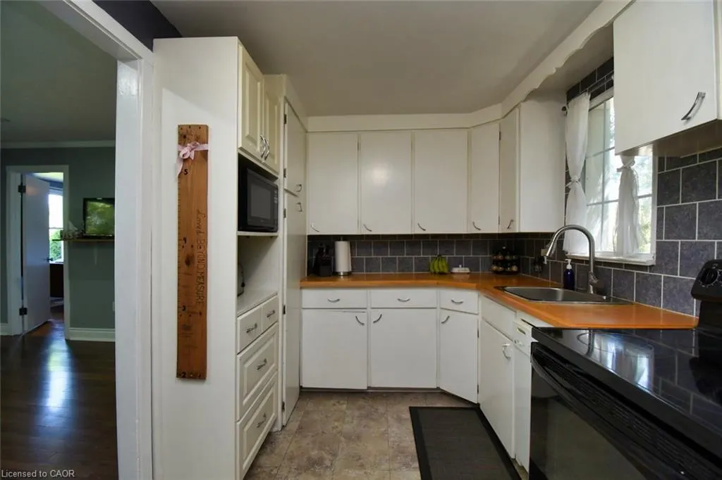 3674 Campden Road