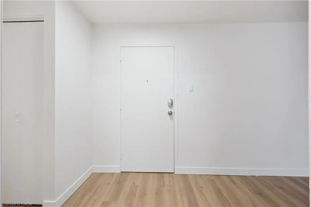 705 Glen Forrest Boulevard, #8