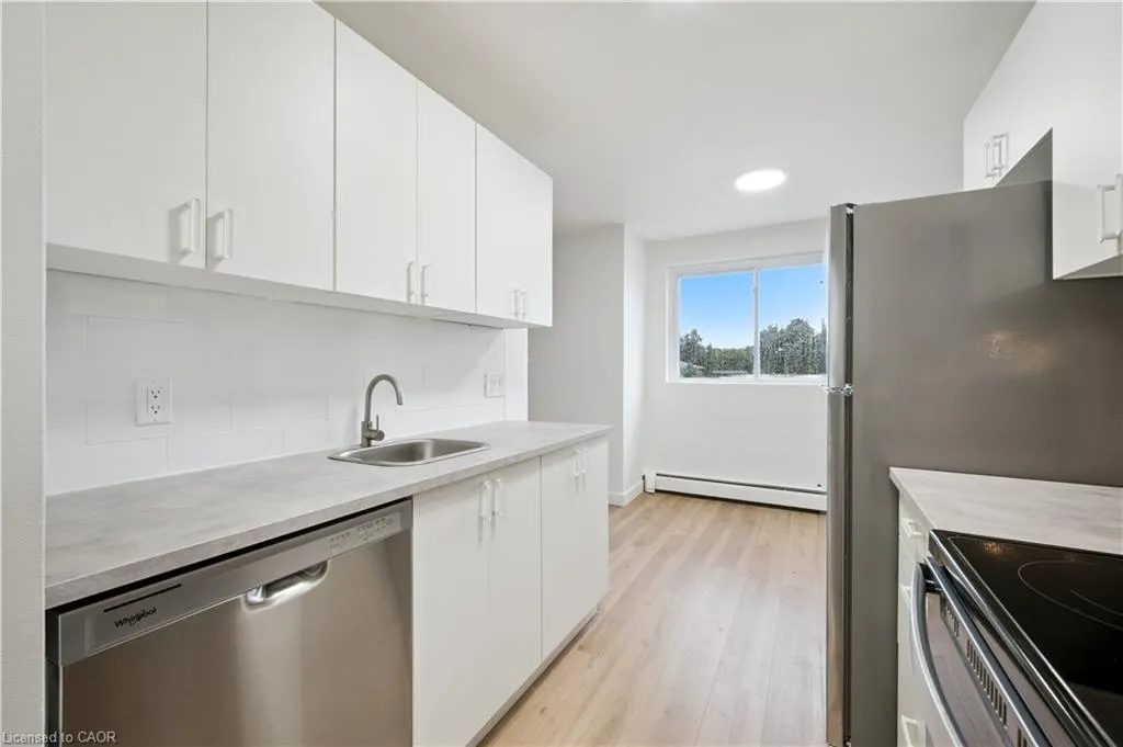 705 Glen Forrest Boulevard, #8