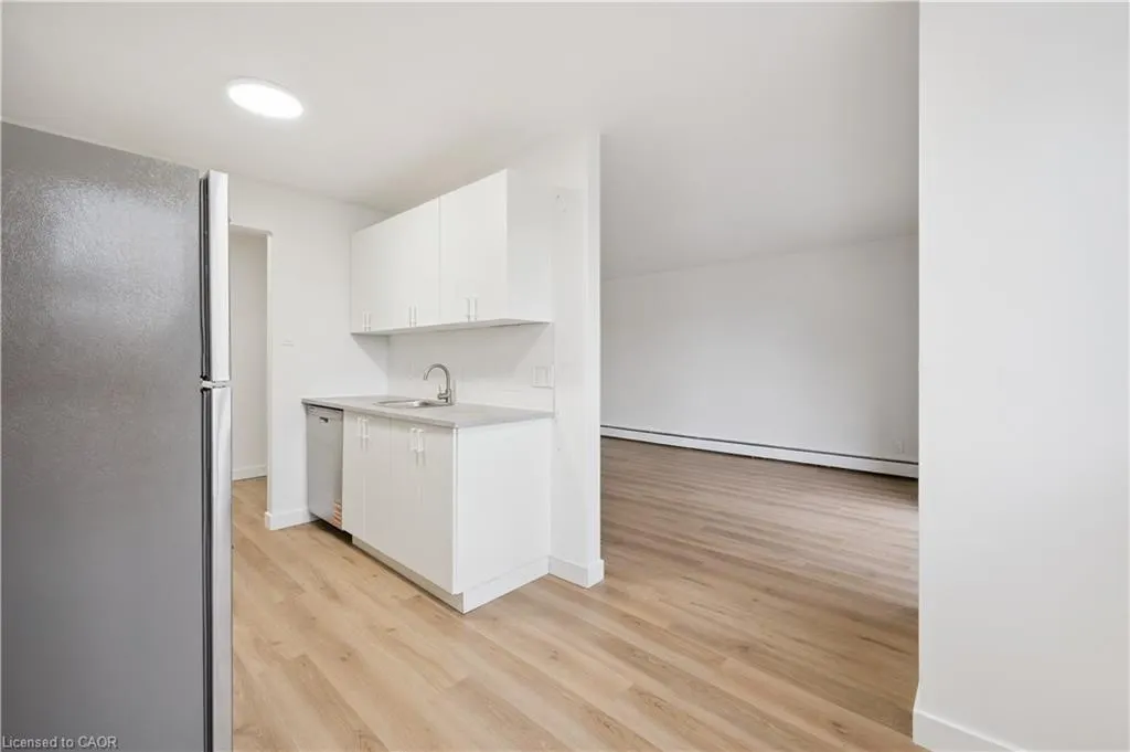 705 Glen Forrest Boulevard, #8