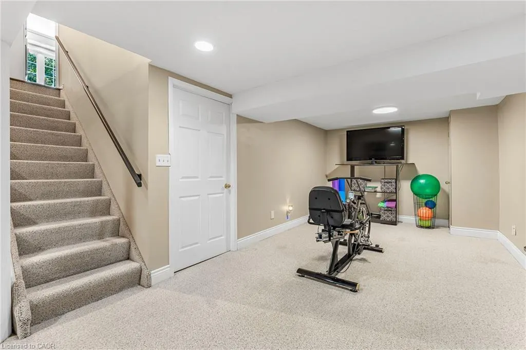 158 Broad Leaf Crescent