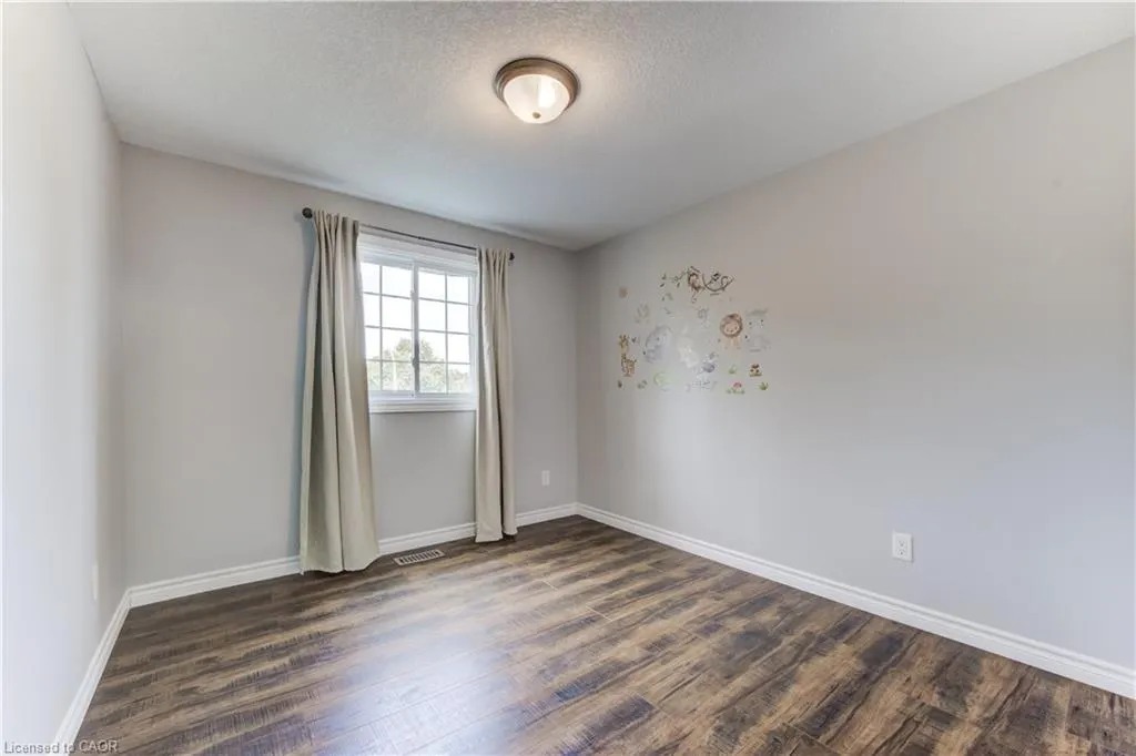 3 Westview Crescent, #UPPER