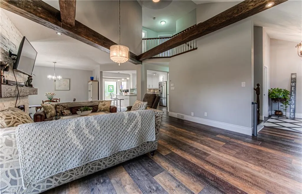 3 Westview Crescent, #UPPER
