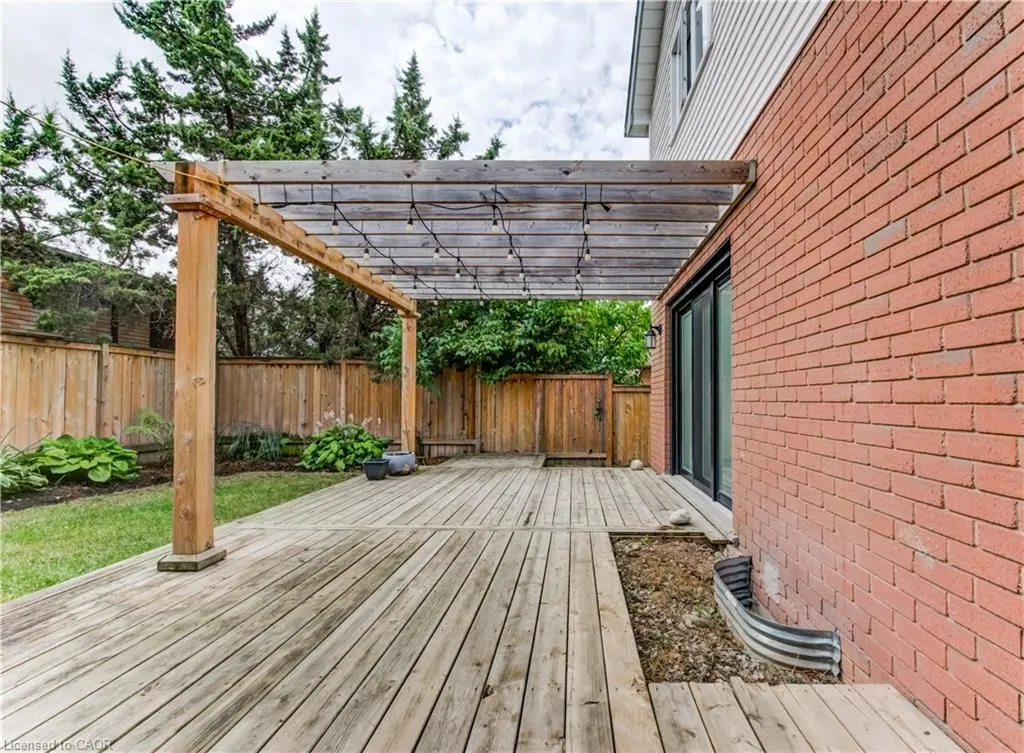 3 Westview Crescent, #UPPER