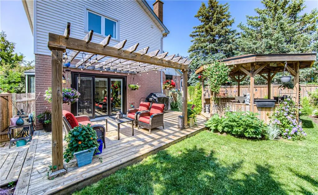 3 Westview Crescent, #UPPER