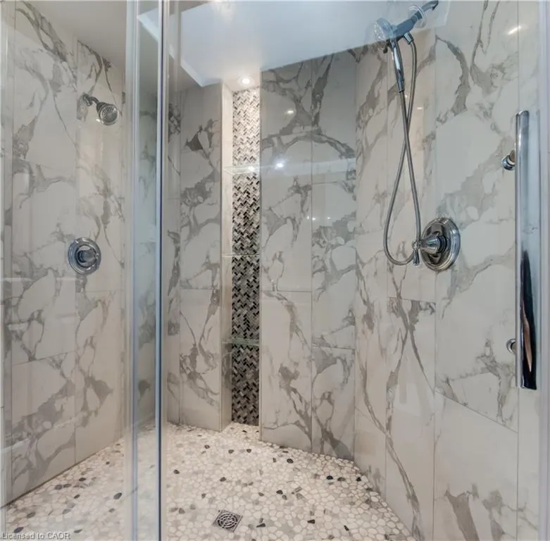 3 Westview Crescent, #UPPER