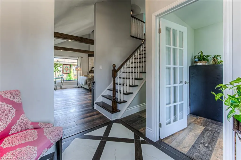 3 Westview Crescent, #UPPER