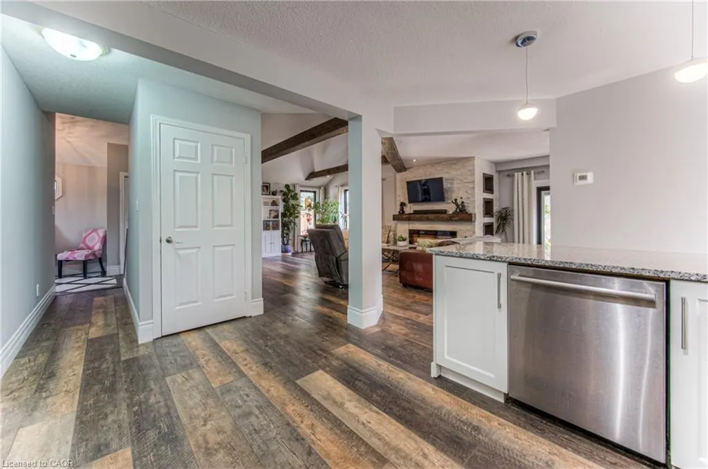 3 Westview Crescent, #UPPER