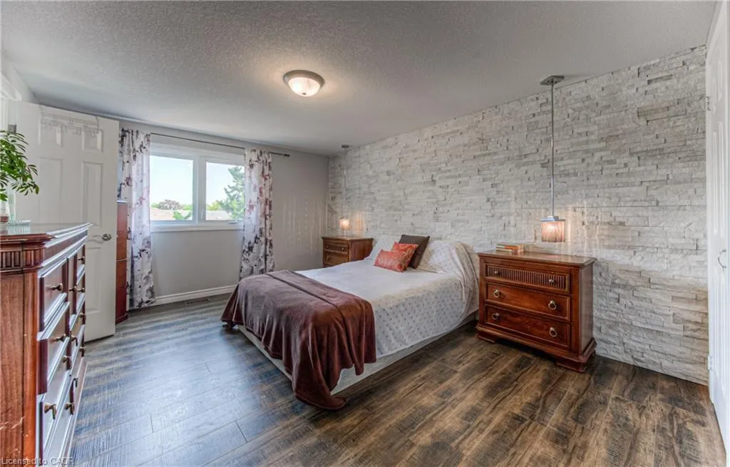 3 Westview Crescent, #UPPER