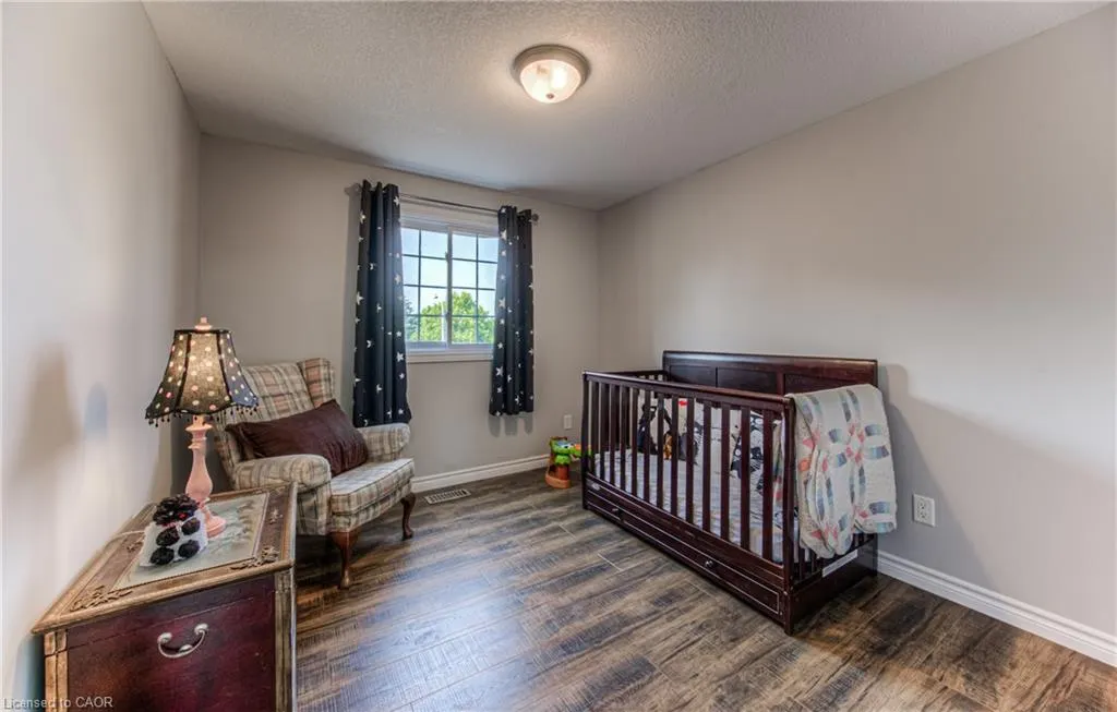 3 Westview Crescent, #UPPER