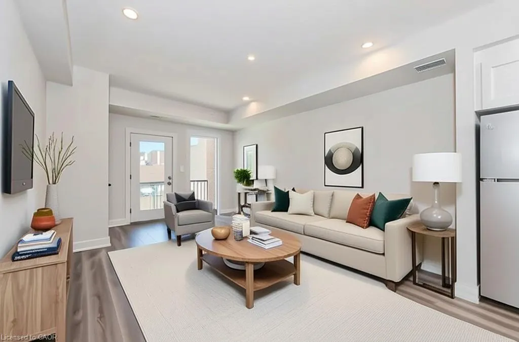 261 Woodbine Avenue, #24
