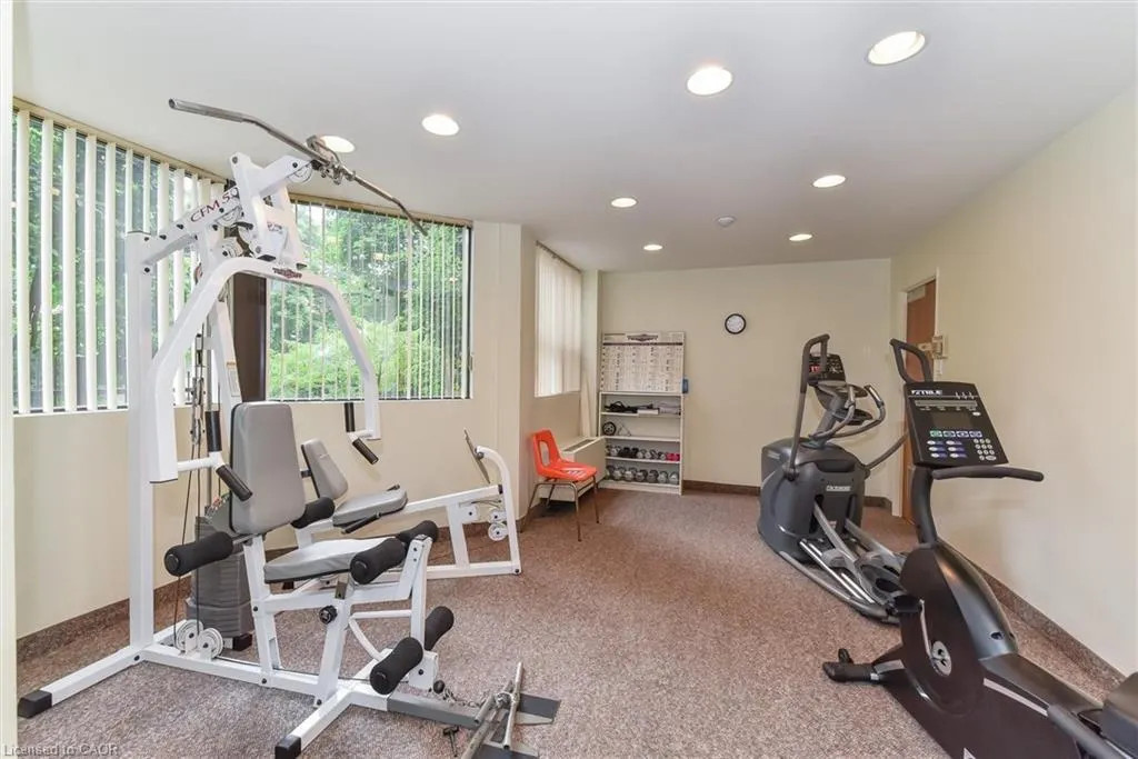 20 Ellen Street E, #610