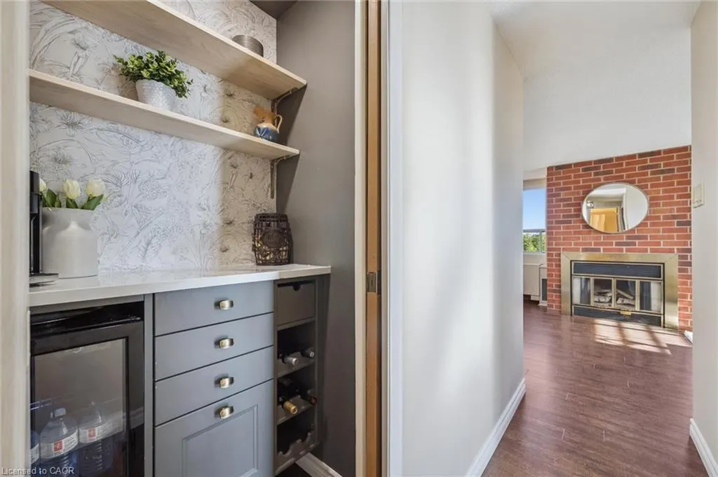 20 Ellen Street E, #610