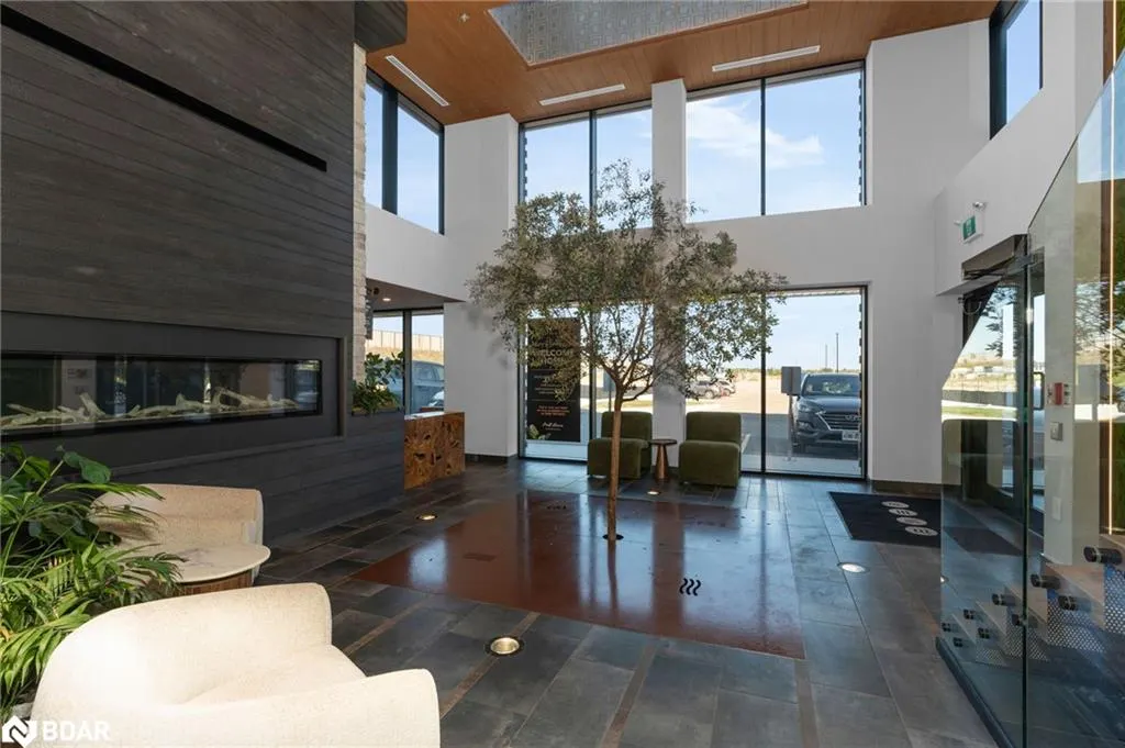 15 Kneeshaw Drive Drive, #607