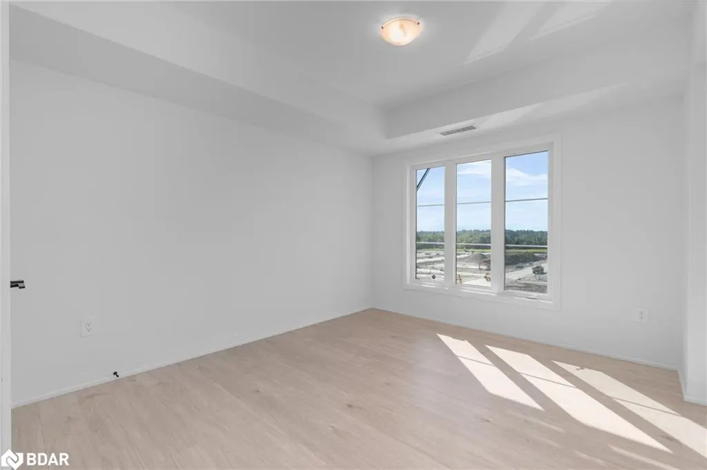 15 Kneeshaw Drive Drive, #607
