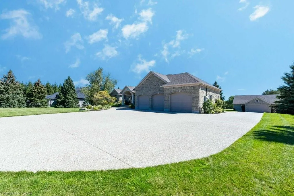 1825 Moser-Young Road