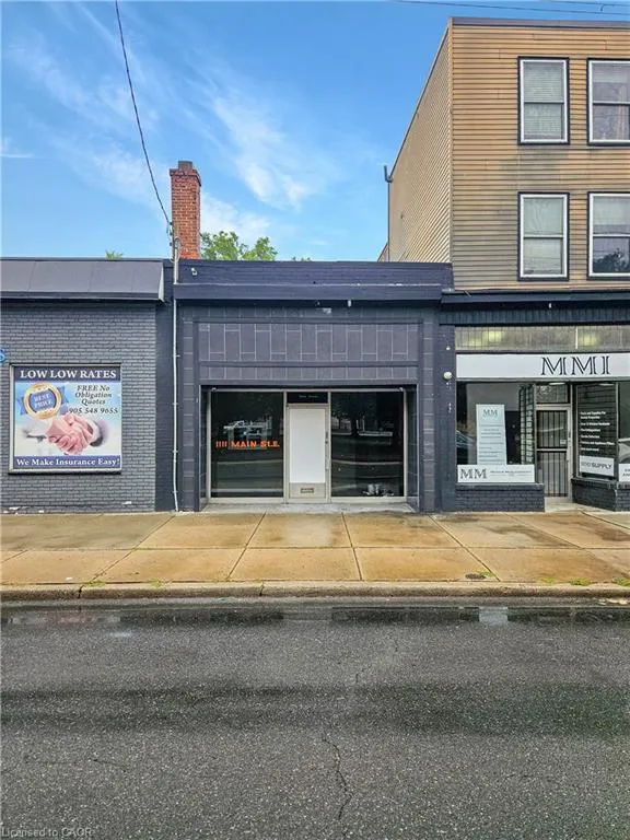 1111 Main St E
