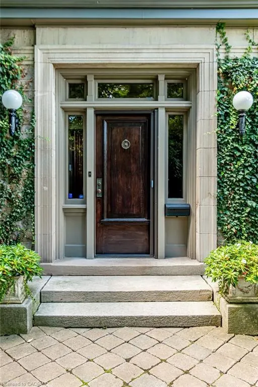 77 Claremont Drive