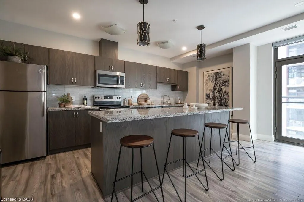 118 King Street E, #716
