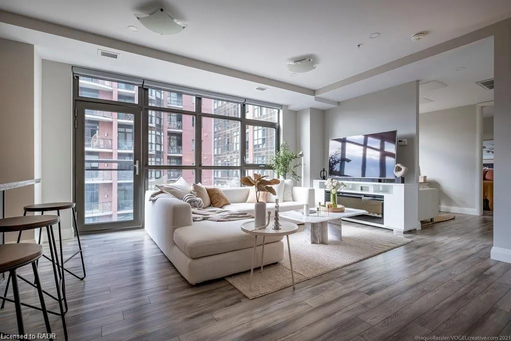 118 King Street E, #716