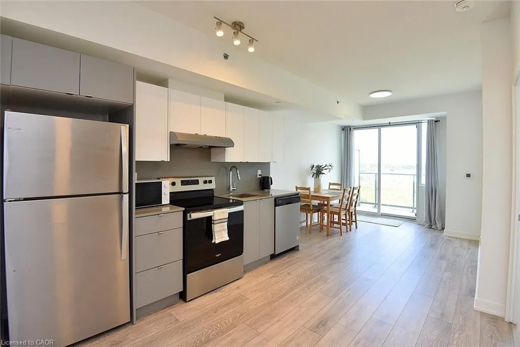 3200 Dakota Common, #B1006