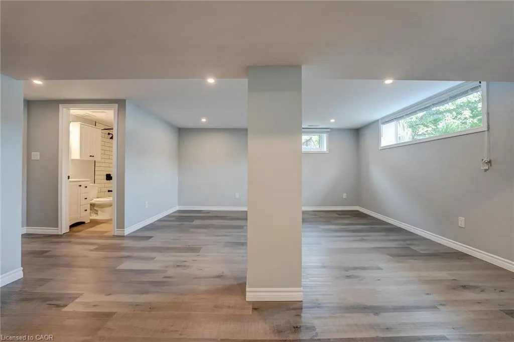 326 East 42nd Square, #2 Lower