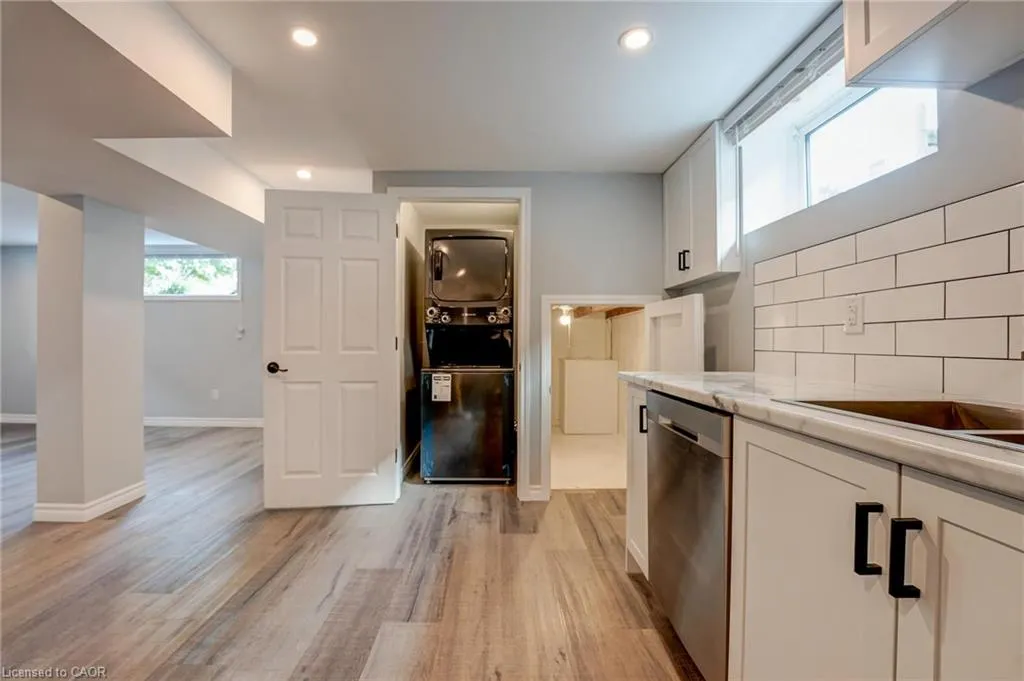 326 East 42nd Square, #2 Lower