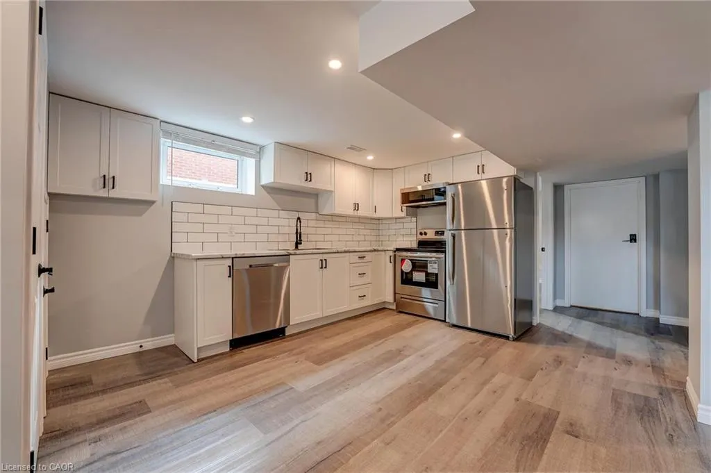 326 East 42nd Square, #2 Lower